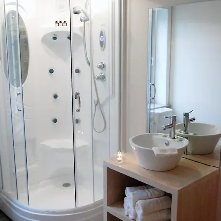 Jachthuis Au Bois Du 펜션 Gheer